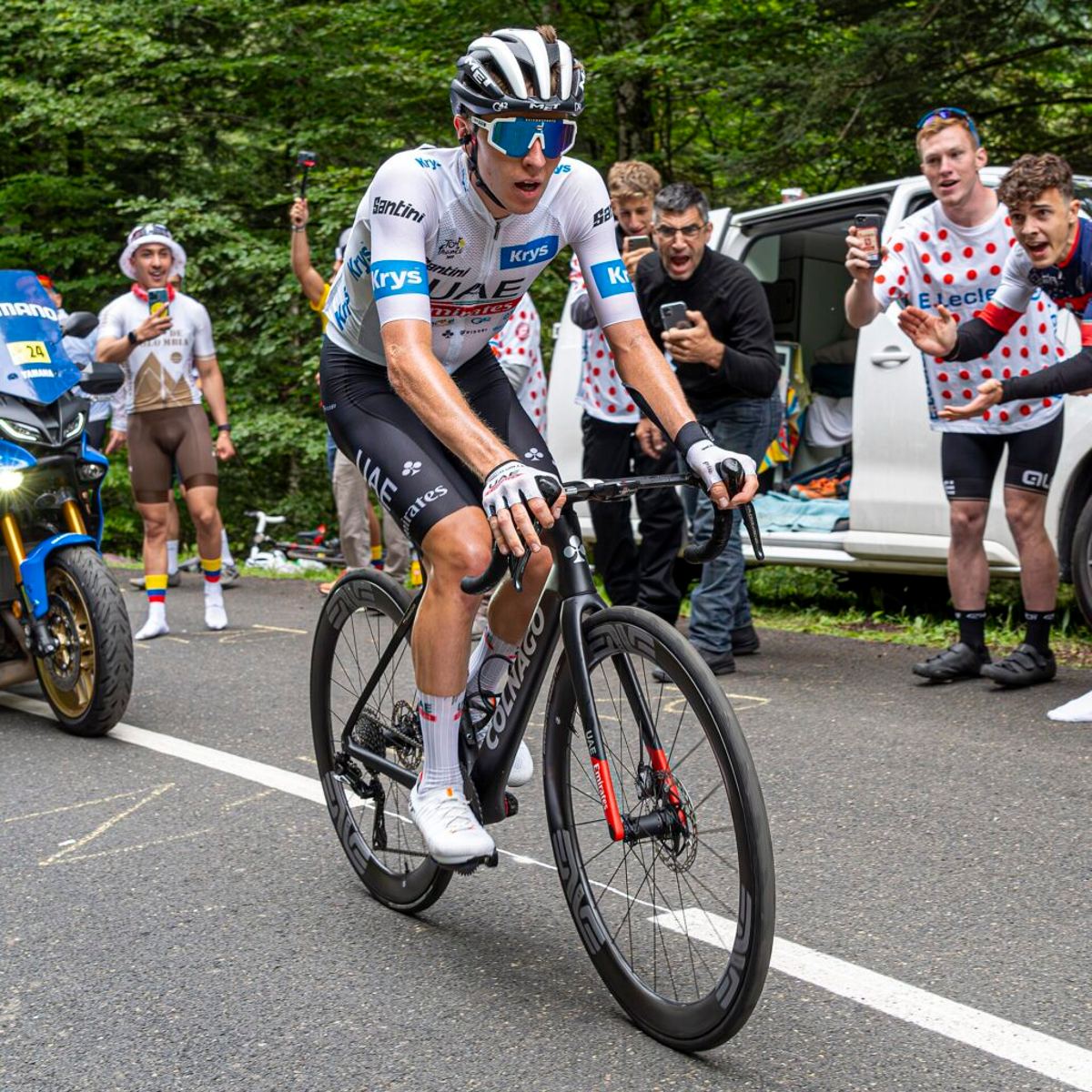 Tour of Britain safety concerns remain after Fin Tarling’s death