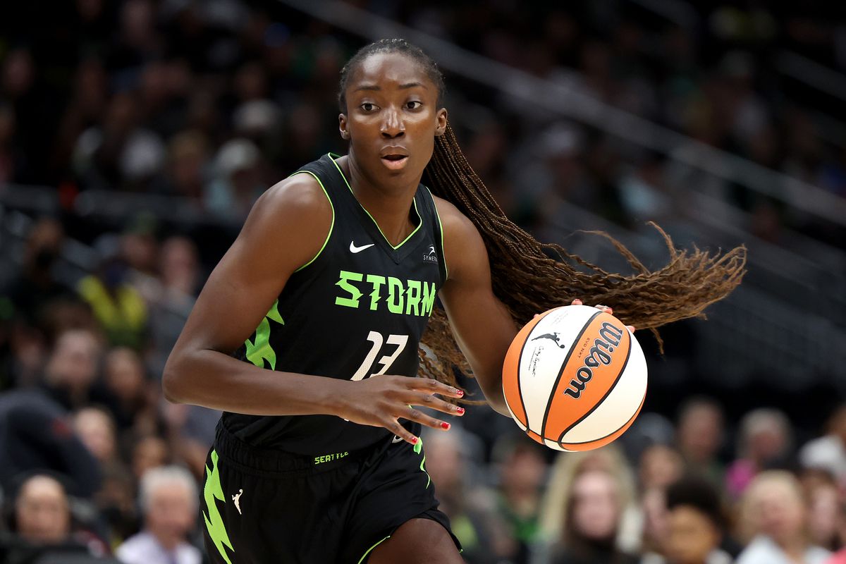 Chicago Sky v Seattle Storm