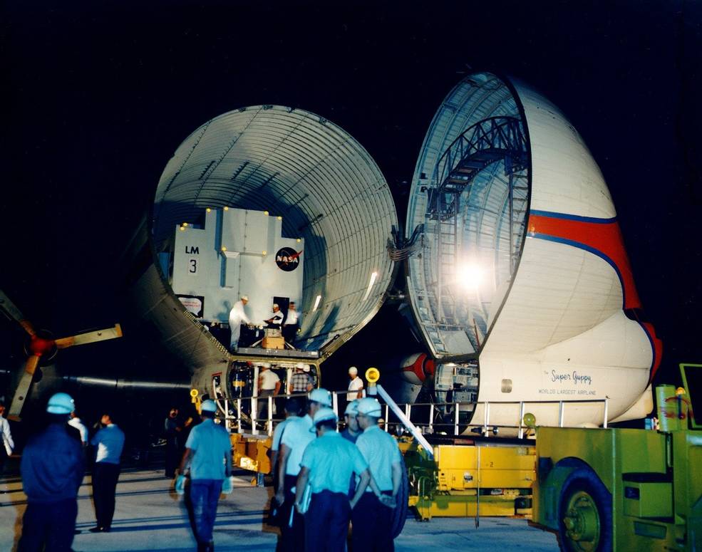 lm 3 arrives ksc super guppy