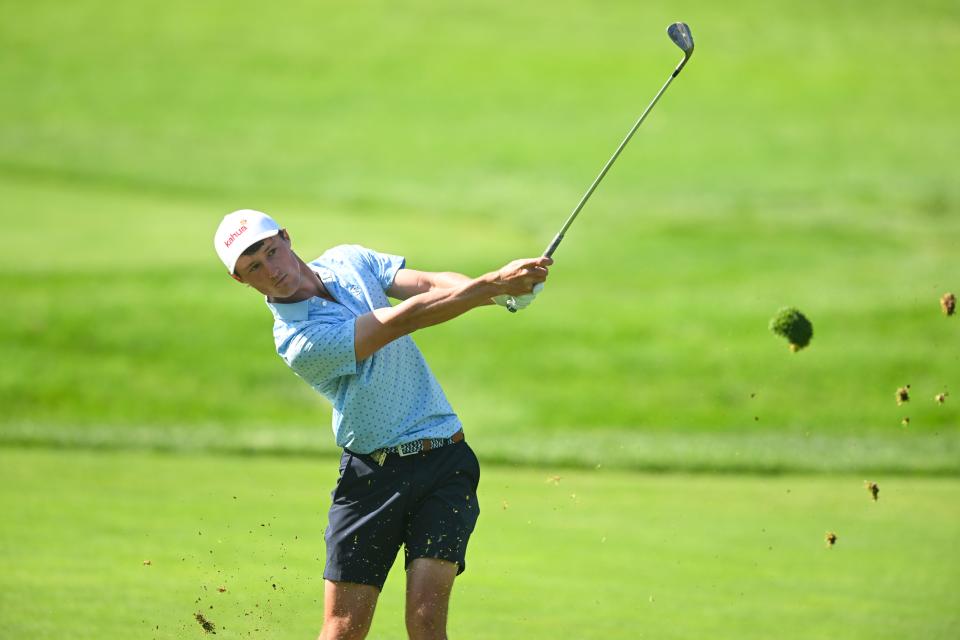 Maxwell Ford hits an approach shot on hole five during the round of 32 of the 2023 U.S. Amateur at Cherry Hills C.C. in Cherry Hills Village, Colo. on Thursday, Aug. 17, 2023. (Kathryn Riley/USGA)