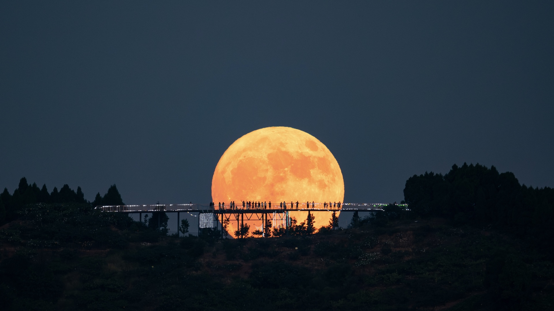 Supermoon Blue Moon 2024 High images from all over the world RawNews