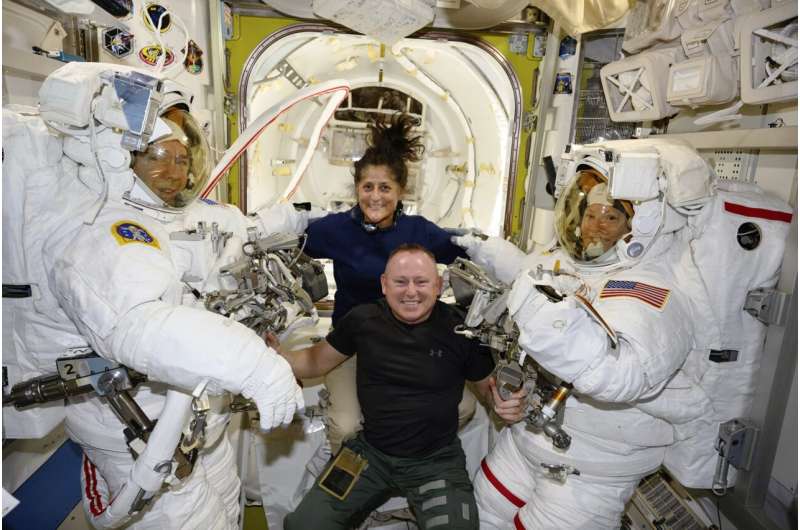 NASA decides to keep 2 astronauts in space until February, nixes return on troubled Boeing capsule