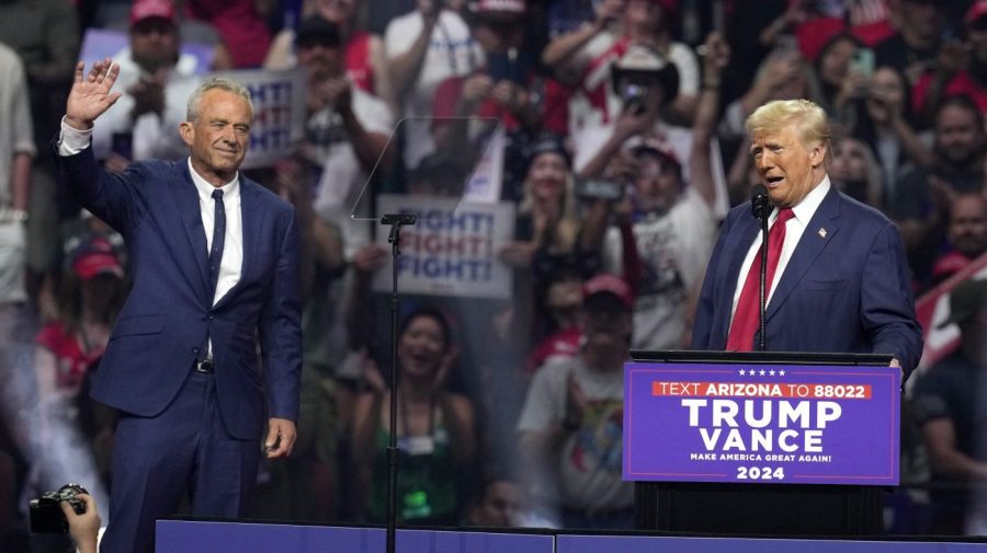 Trump RFK Jr. into 2024 marketing campaign at Arizona rally