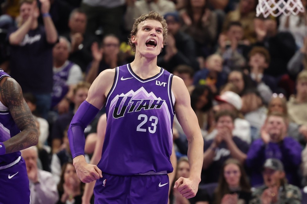 nba trade rumors markkanen lakers lavine mitchell donovan derozan