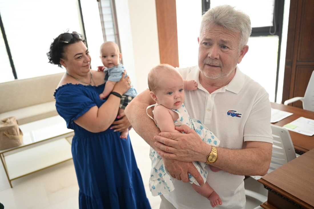 Dr. Stefan Khmil and his patient Svitlana Teleniuk.